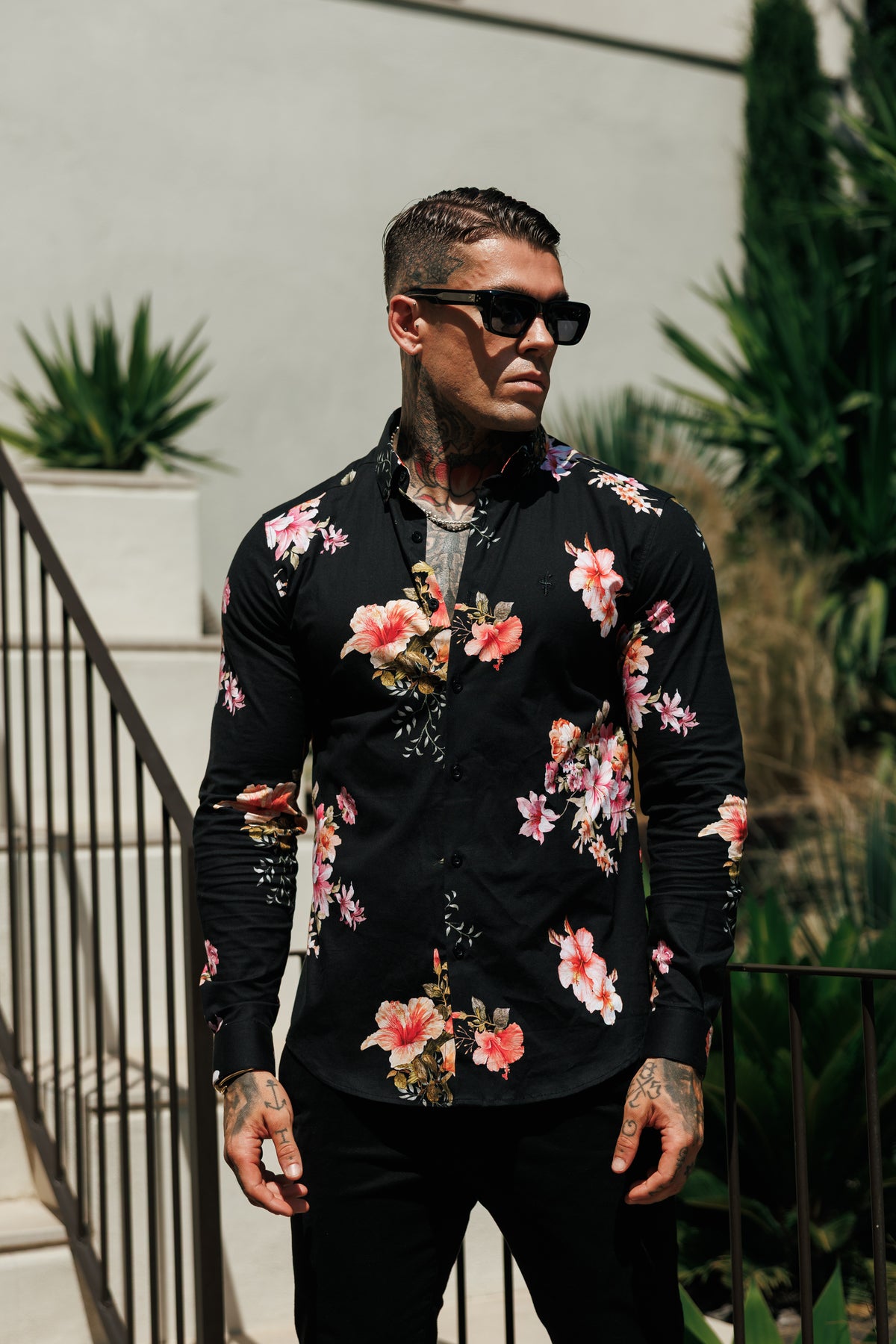 Super Slim Stretch Black Mixed Lily Floral Print Long Sleeve with Button Down Collar - FS1275