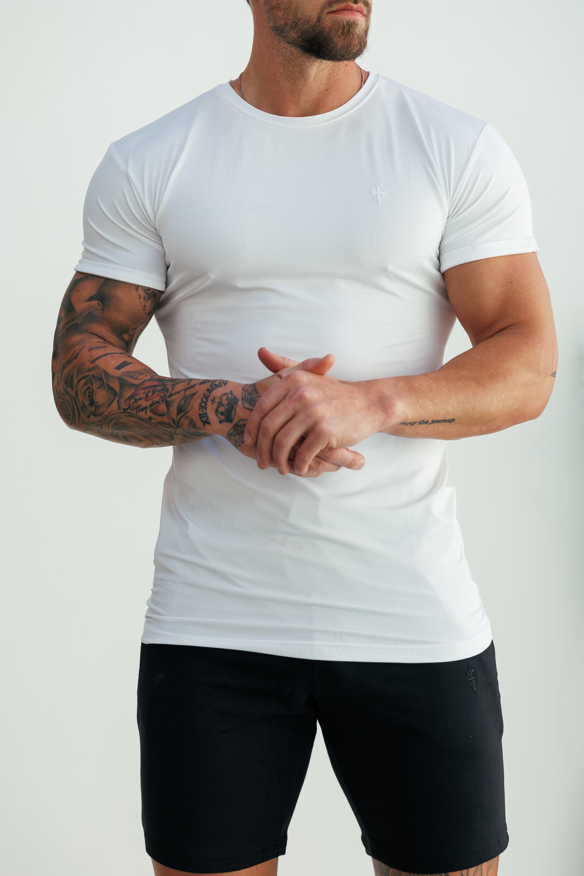 Muscle Fit White Gym Crew - FSH691