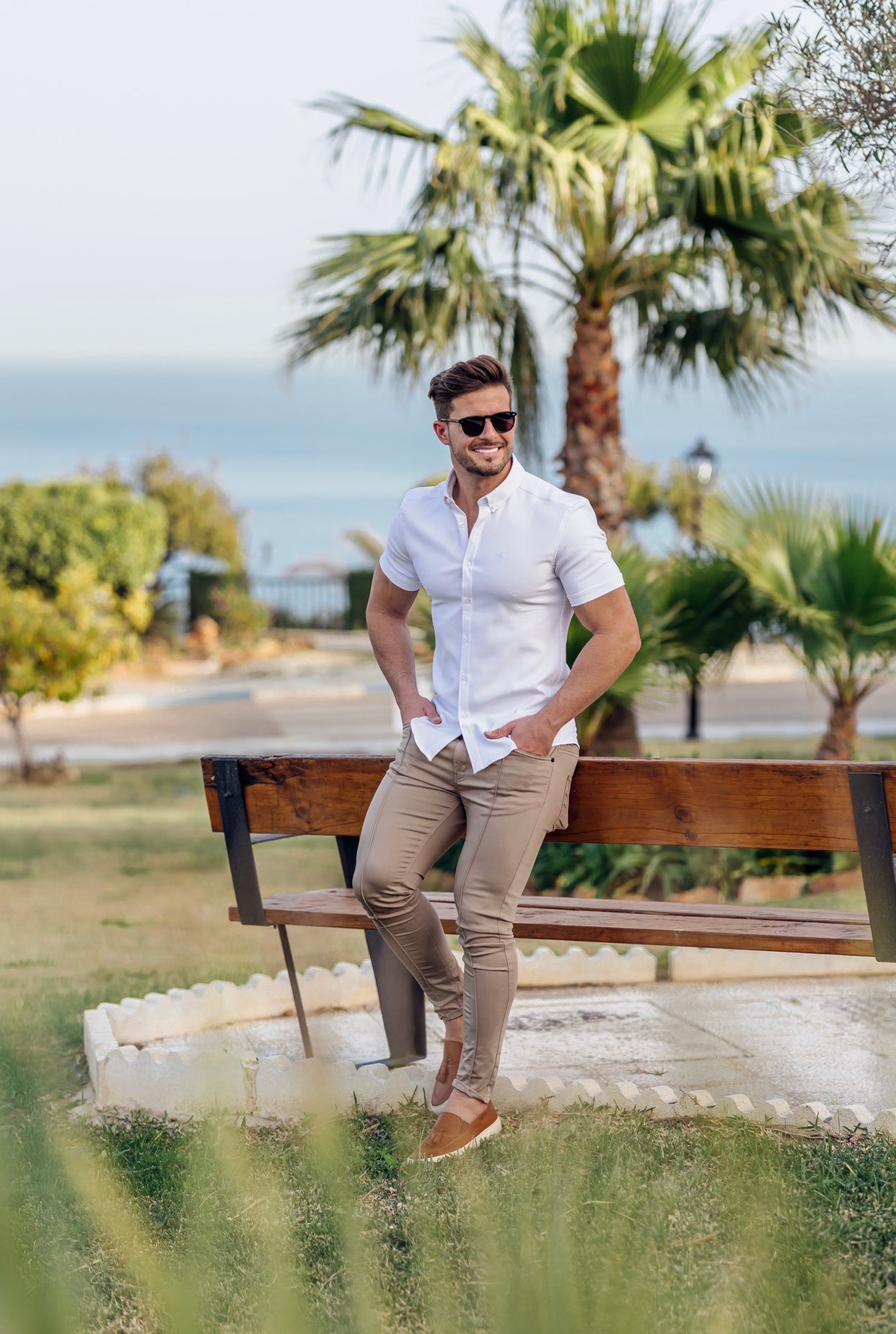 Super Slim Scuba White Short Sleeve Stretch - FS828 (PRE ORDER 30TH AUGUST)