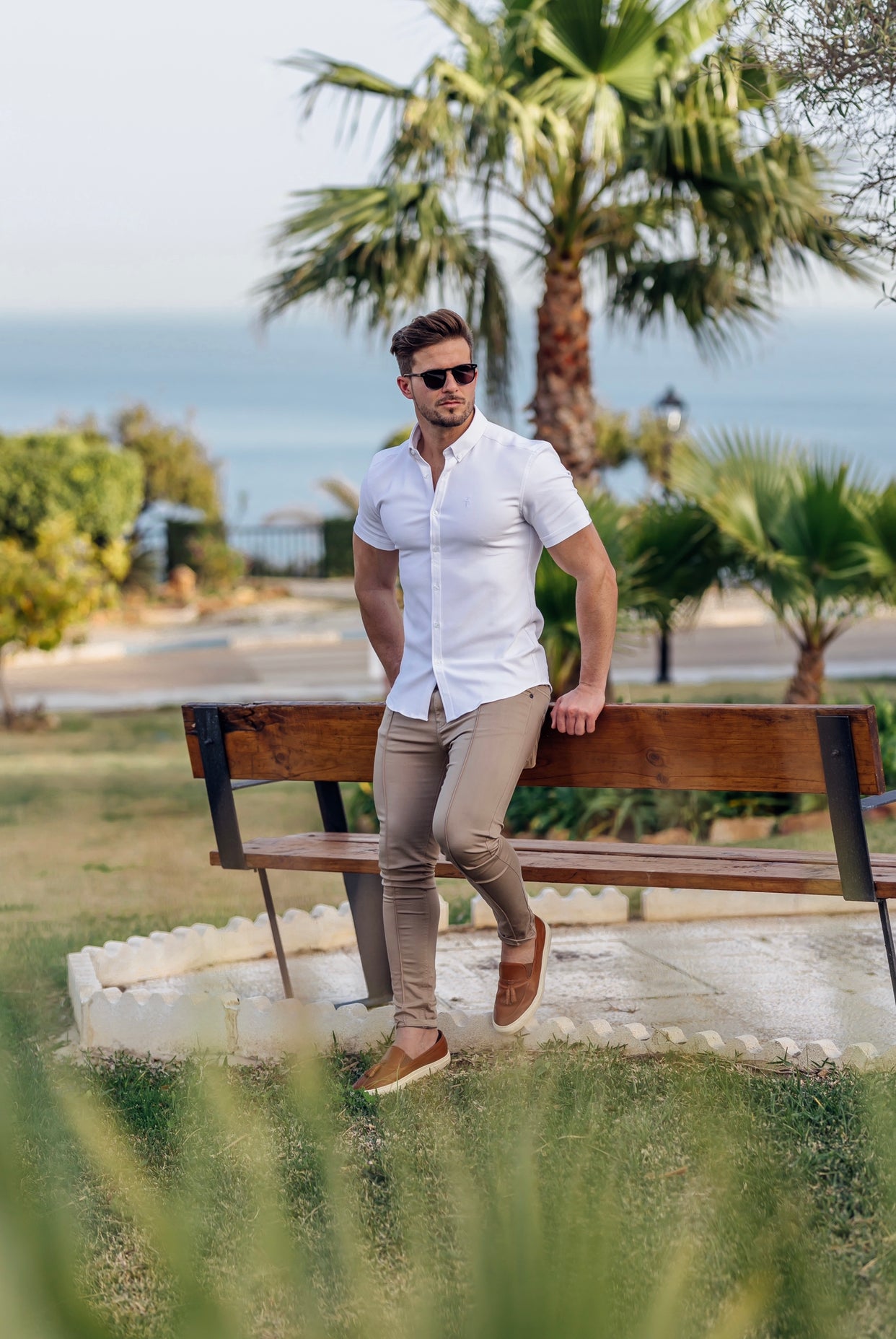 Super Slim Scuba White Short Sleeve Stretch - FS828 (PRE ORDER 30TH AUGUST)