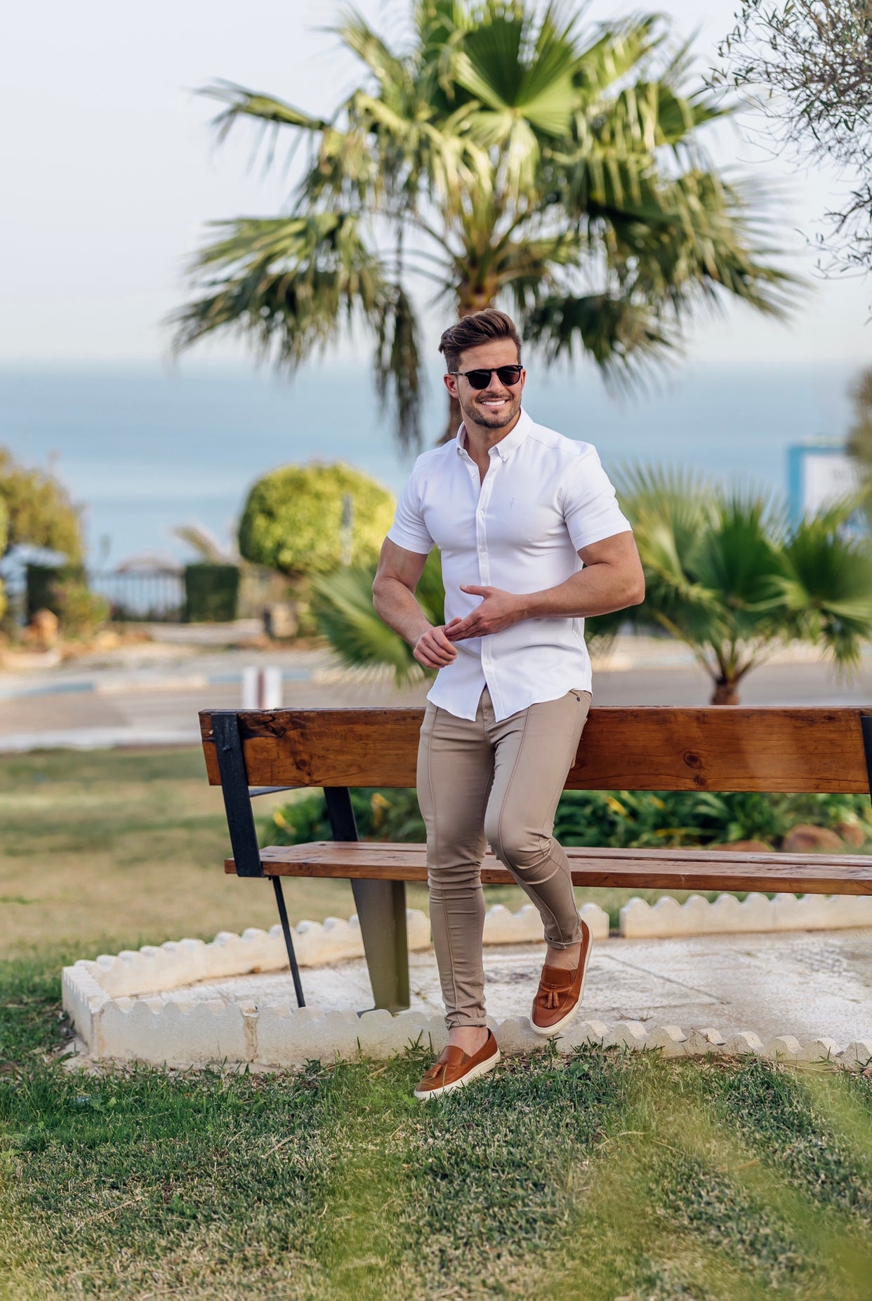 Super Slim Scuba White Short Sleeve Stretch - FS828 (PRE ORDER 30TH AUGUST)